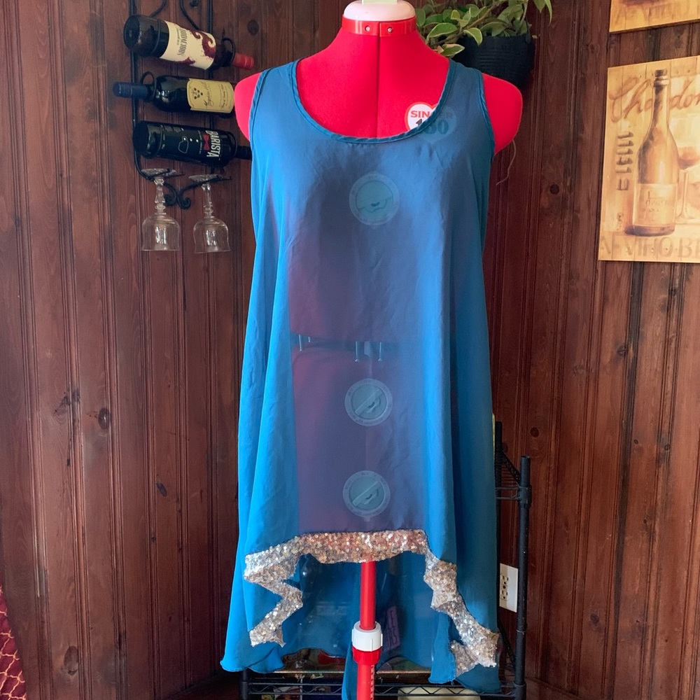 Pearl Sheer Cut out Sz M